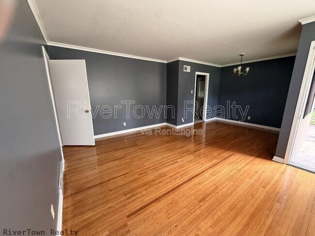 Building Photo - 1517 Baxter Ave