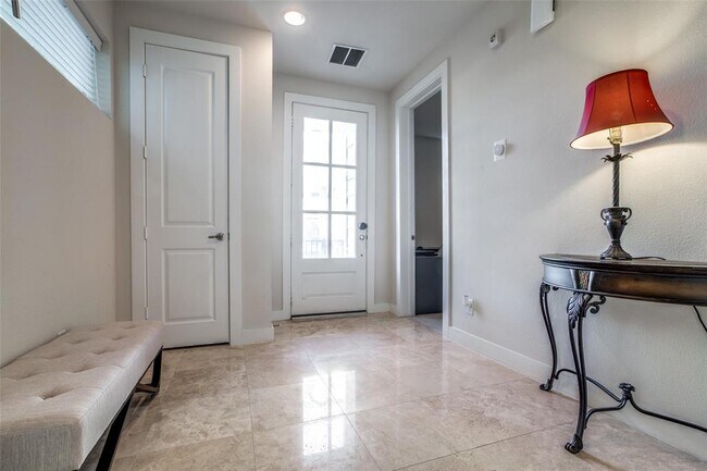 Foto del edificio - 1512 Beall St