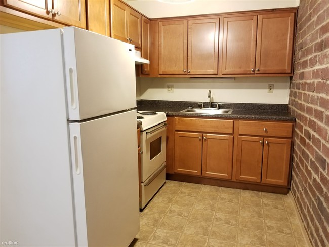 Foto del edificio - 1343 Hunter Rd