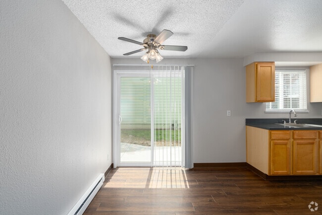 1 dormitorio, 1 baño - 640 pies cuadrados - Comedor - West End Apartments