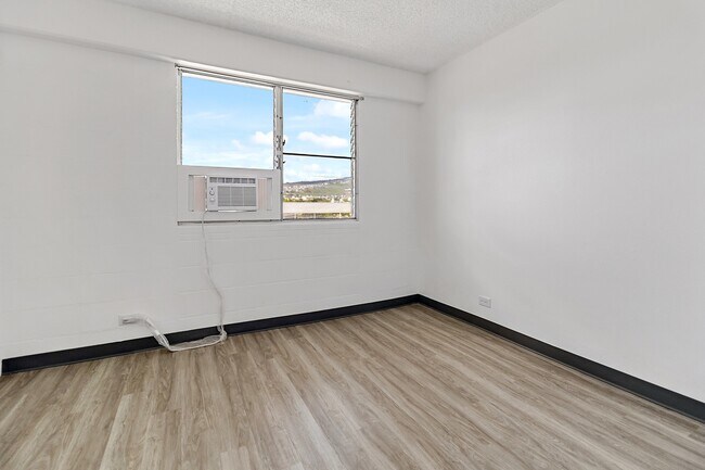 Foto del edificio - 1463 Lusitana St