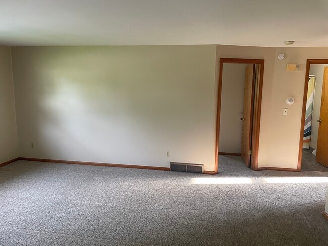 Building Photo - 206 Wimbledon Dr