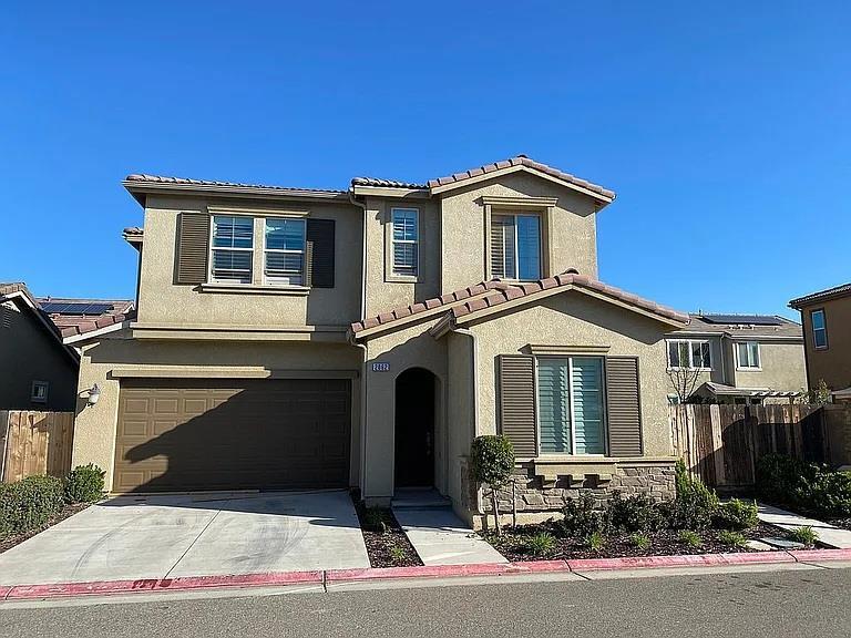 Foto principal - 2062 Axelson Dr