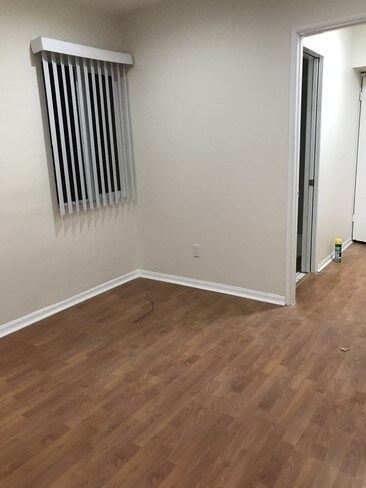 Habitación - 18627 Lanark St