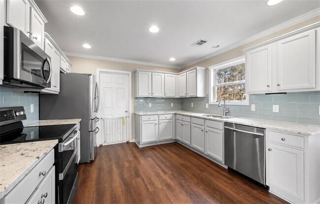 Foto del edificio - 8805 Penbrooke Ct