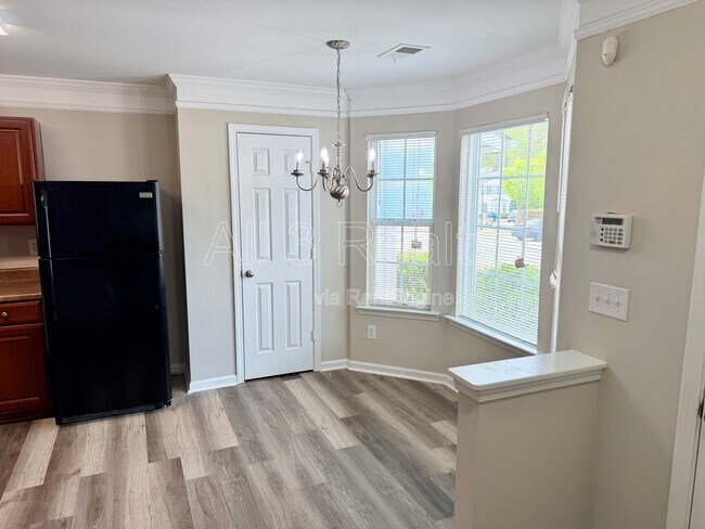 Foto del edificio - 837 Crestwell Cir