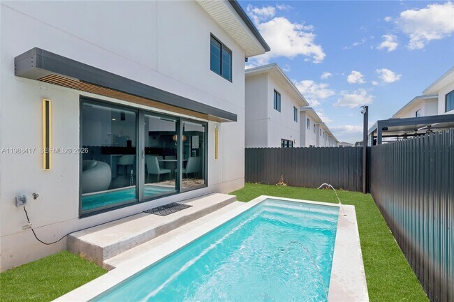 Foto del edificio - 1396 NW 3rd St