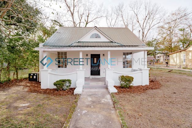 Foto principal - 341 Kershaw St NE
