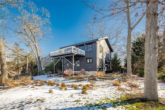 Foto del edificio - 9 Helens Ln