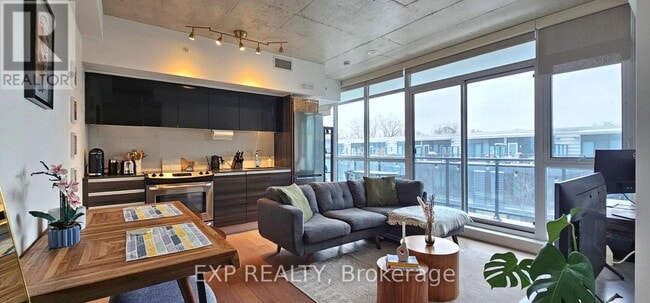 Building Photo - 1190 Dundas St E