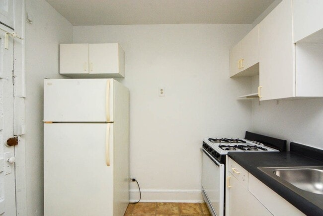 Foto del edificio - 2336 N Spaulding Ave