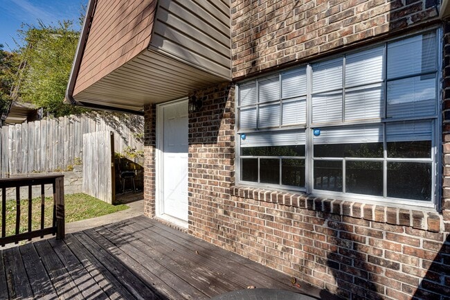 Building Photo - 732 Marley Way