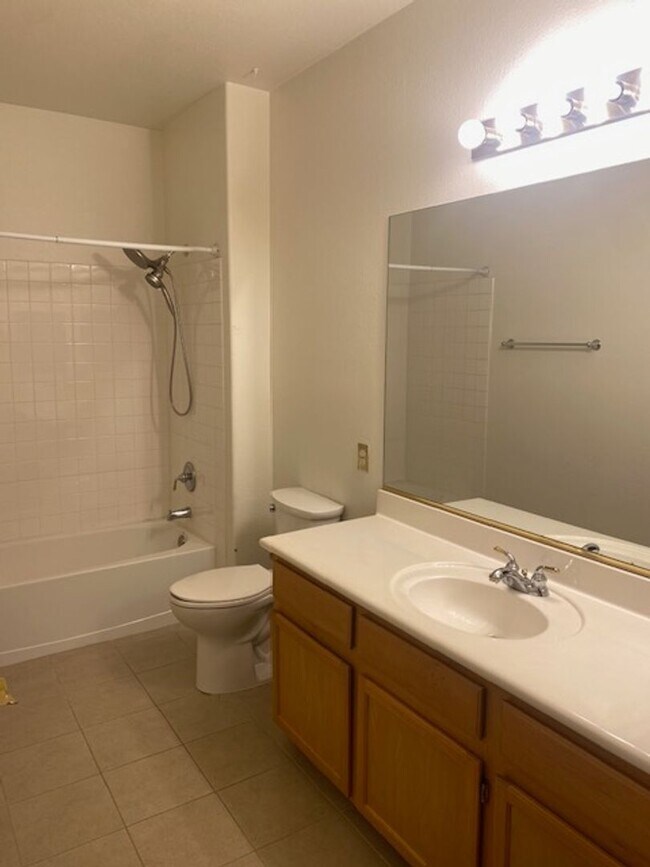 Foto del edificio - 700 Carnegie St