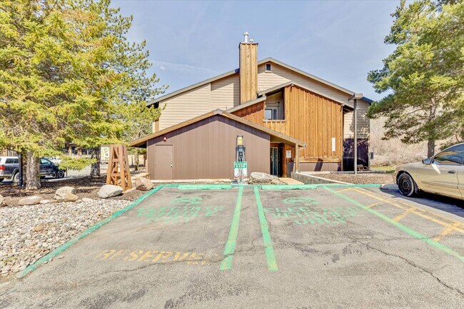 Building Photo - 2105 Prospector Ave