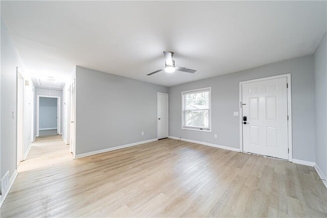 Foto del edificio - 690 Bellemeade Dr SW