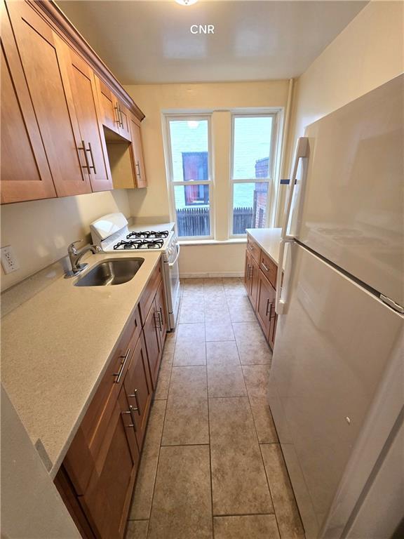 Building Photo - 120 E 93rd St