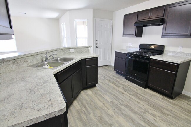 Building Photo - 13146 Withee Path Ln