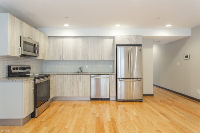 Foto del edificio - 2541 Montrose St