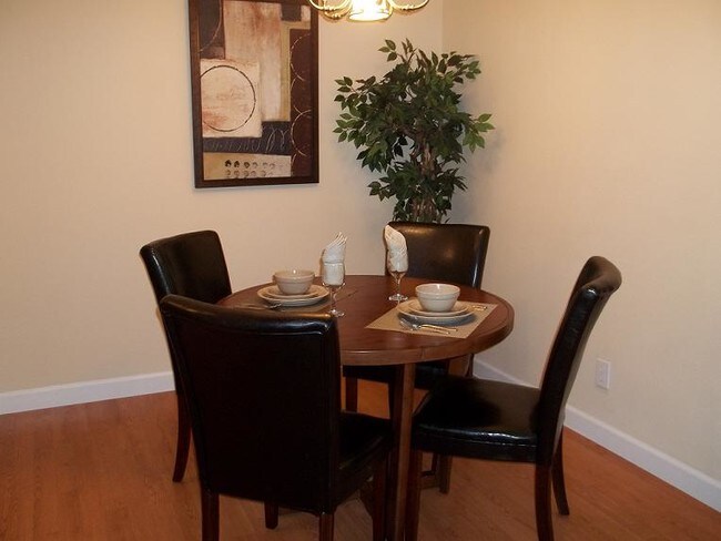 Foto del edificio - 15505 Peach Hill Ct