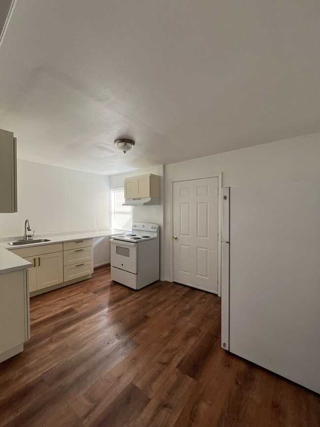 Foto del edificio - 815 N 42nd St