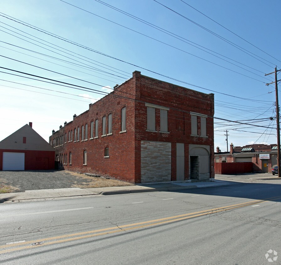 Primary Photo - 431 Marion Rd