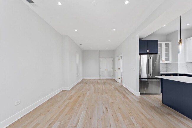 Foto del edificio - 6233 S Woodlawn Ave