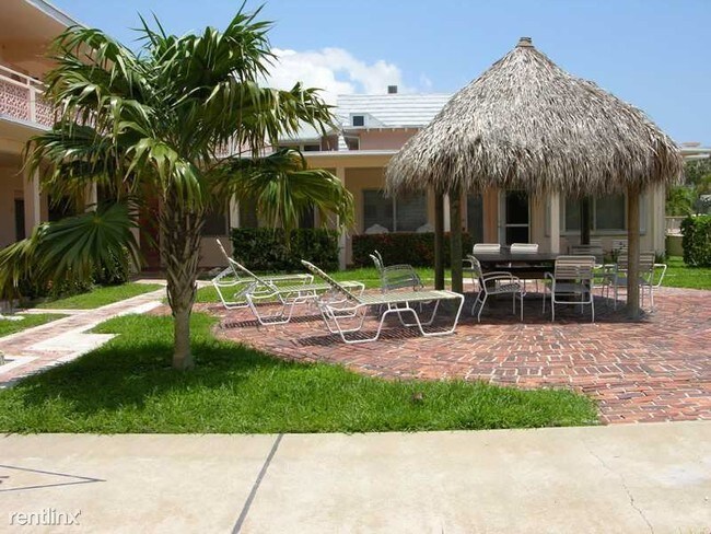 2 br, 1 bath Condo - 4228 N Ocean Dr 203 photo'