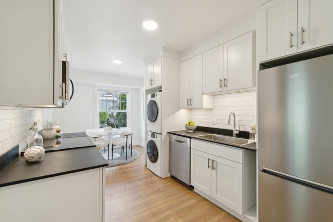 Building Photo - Casa Nita Apts