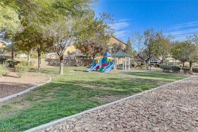 Foto del edificio - 3149 Calamus Pointe Ave