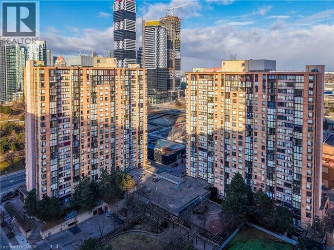 Building Photo - 265 Enfield Pl