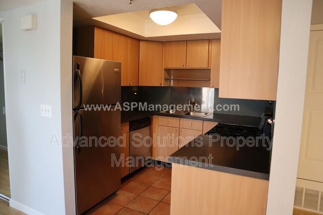 Building Photo - 525 S 900 E