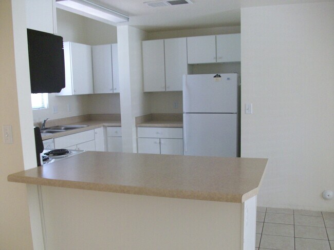 Foto del edificio - 439 E Linden St