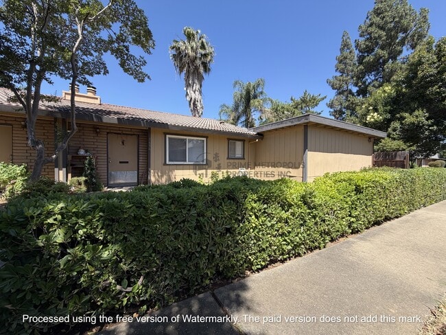 Building Photo - 5656 Odea Dr