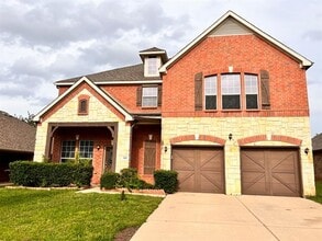 Building Photo - 308 Serenade Ln