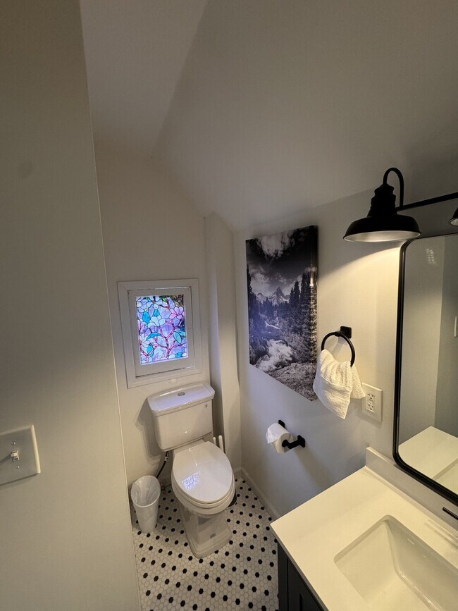 Foto del edificio - 6559 Hoffman Ave