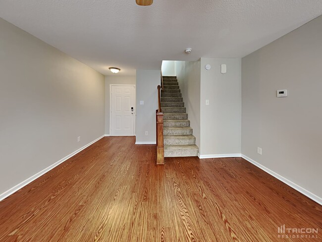 Building Photo - 1447 Pencross Ln
