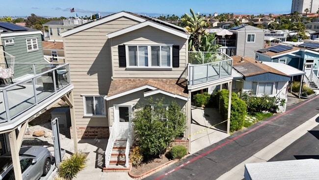 Building Photo - 80 Huntington St