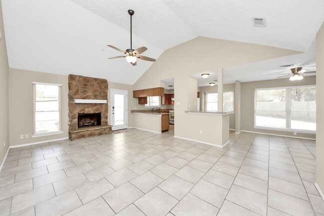 Building Photo - 14718 Windfern Forest Dr