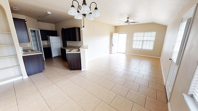 Building Photo - 1307 Loyal Ln