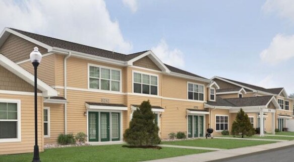 Foto principal - Townhomes of Craftsman Village