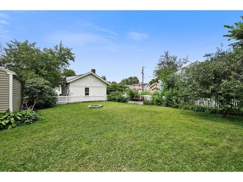 1407 Hewitt Ave, Saint Paul, MN 55104 Townhome Rentals in Saint Paul