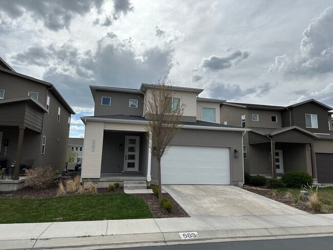 Building Photo - 583 N 260 E