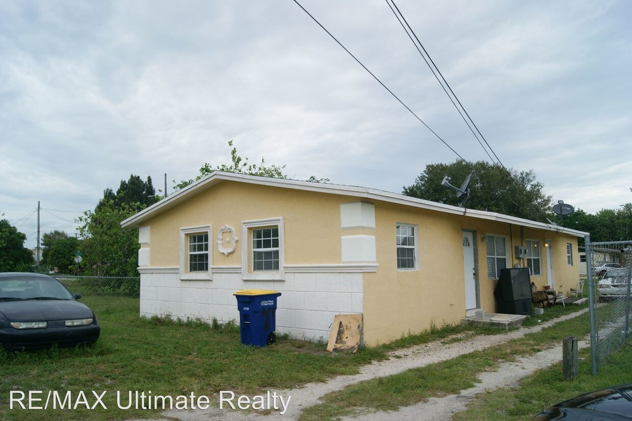 Primary Photo - 1208 Avenue H