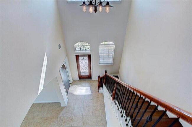 Building Photo - 2601 Mirasol Loop