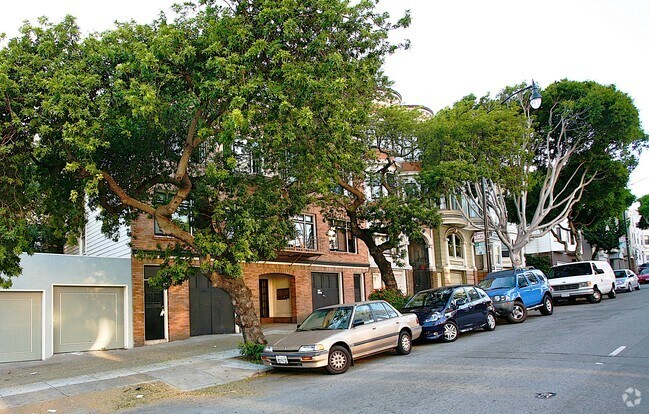 Building Photo - 180 Dolores St