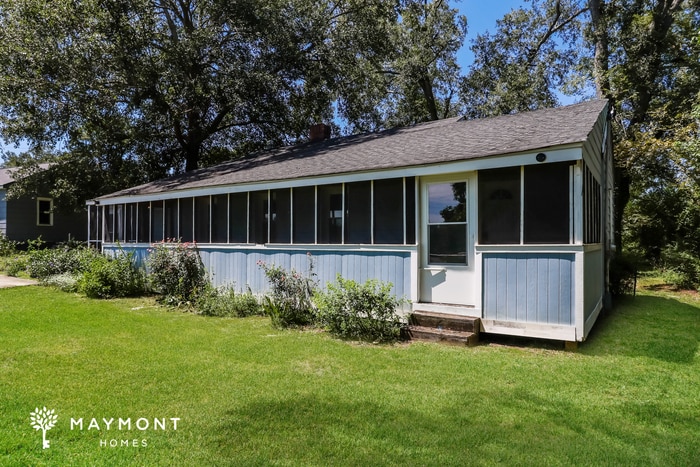 Building Photo - 946 Bluebird Rd