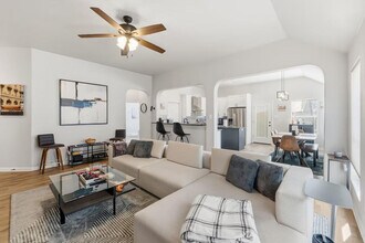 Building Photo - 12001 Dessau Rd