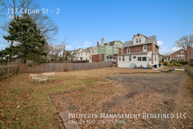 Building Photo - 133 Cedar St