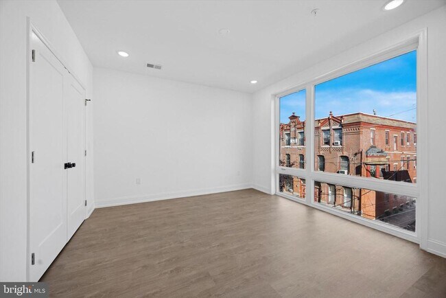 Foto del edificio - 1614 Ridge Ave