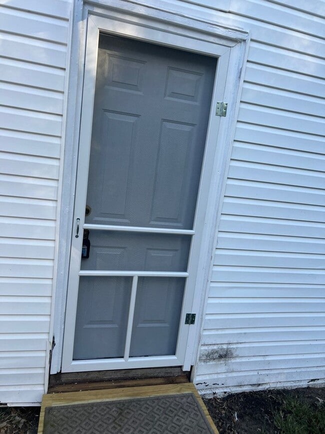 Building Photo - 2525 Parke St